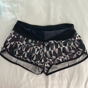 Lululemon Run Speed Geometric Patterned Women's Shorts 4